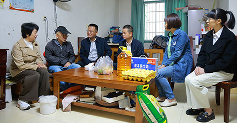 從“虹潤暖心”到“代表暖心"一一順昌縣“暖心”公益行動(dòng)擴(kuò)容升級(jí)