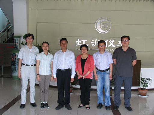 上海理工大學(xué)領(lǐng)導(dǎo)、教授一行考察虹潤(rùn)公司